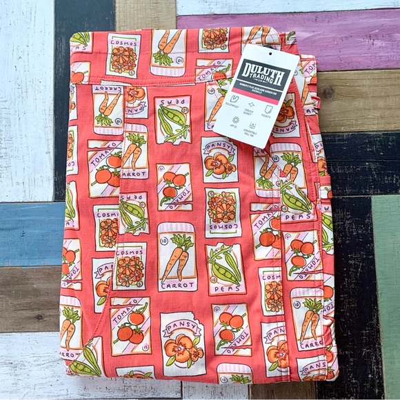 NWT Duluth 1X x31L Heirloom Gardening Bib Overalls Coral Seed Packets Farm Bibs - Picture 3 of 8